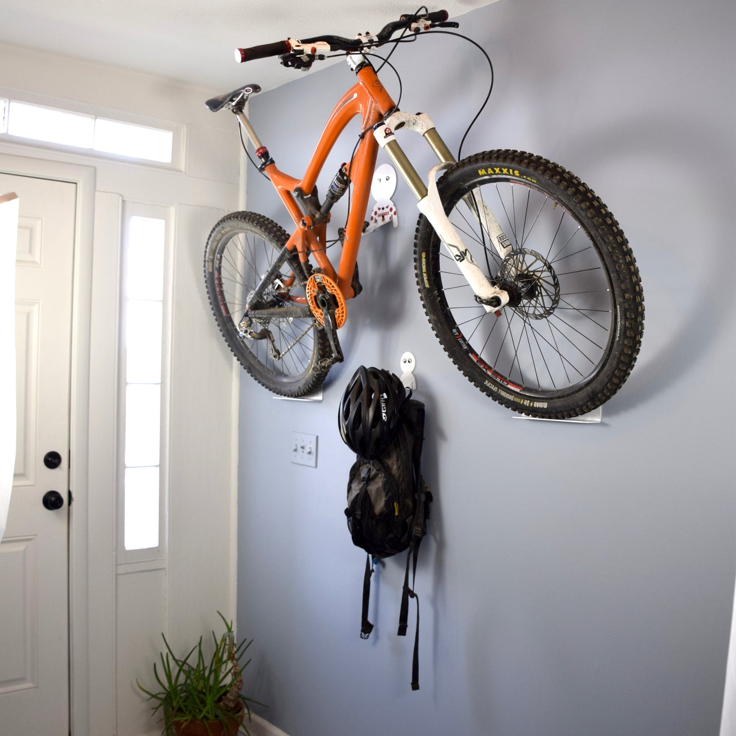 Dani - Hook & Bottle Opener