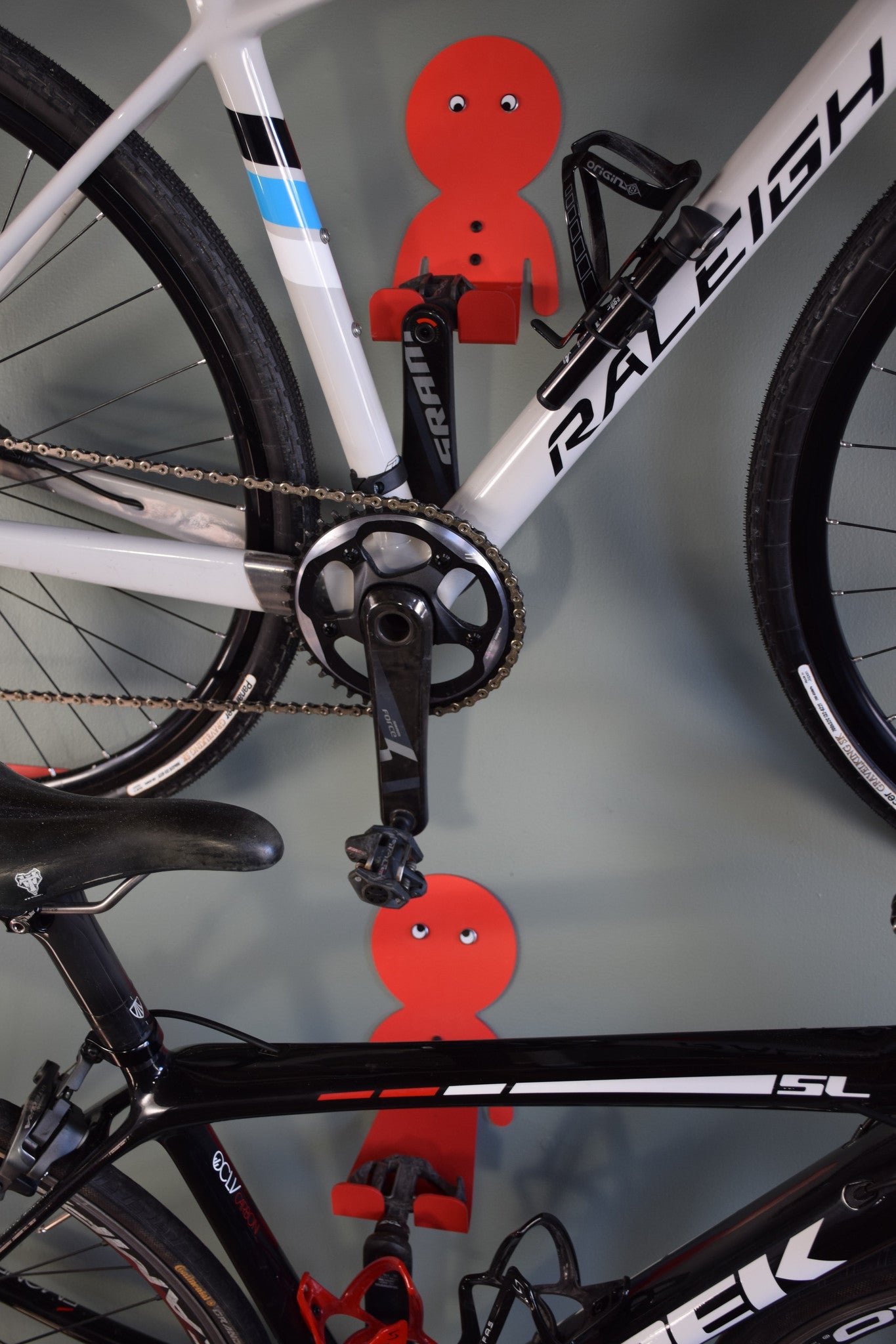 Dan pedal hook (no shelves)